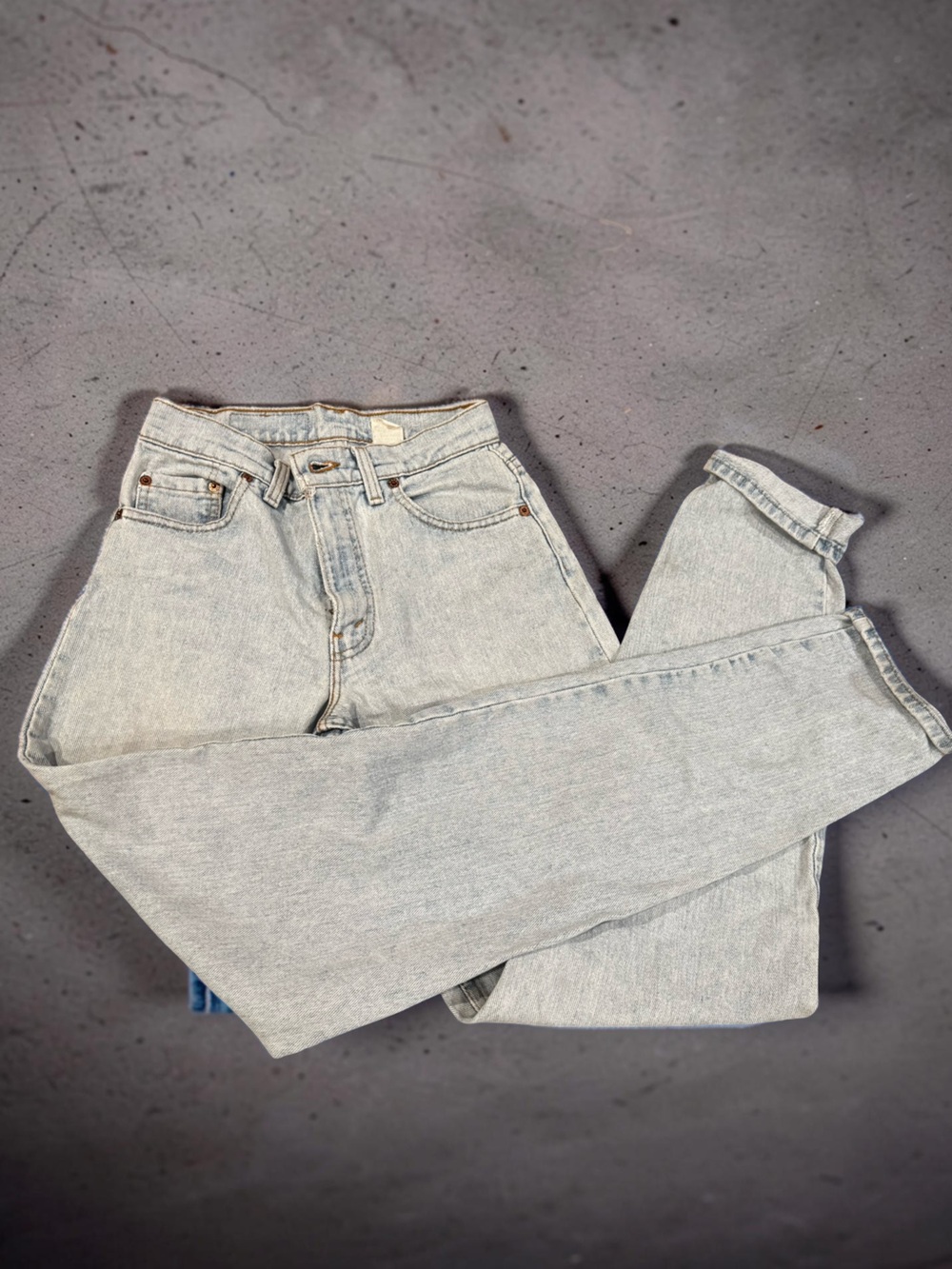Vintage 1991 Red Tab Levi's 550 Light  Wash Straight Leg Women's Jeans
